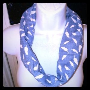 Feathers boho scarf